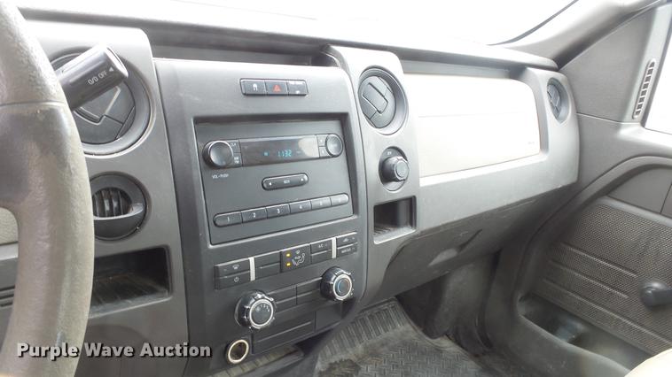 image for item DC0652 2010 Ford F150 XL pickup truck