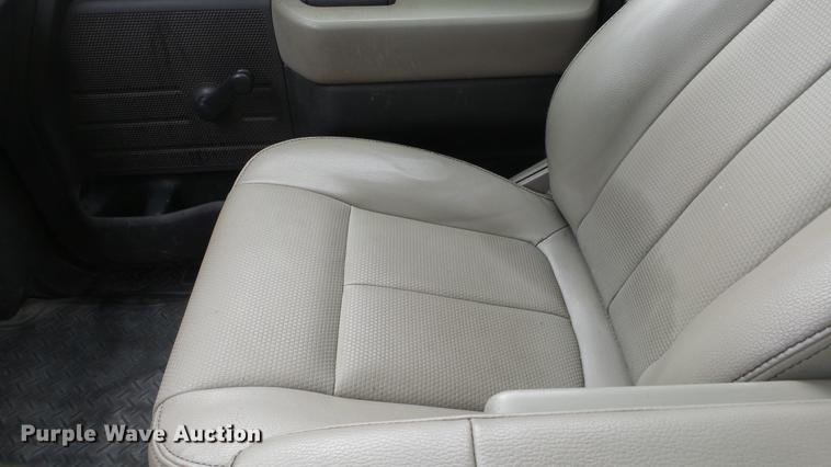 image for item DC0652 2010 Ford F150 XL pickup truck