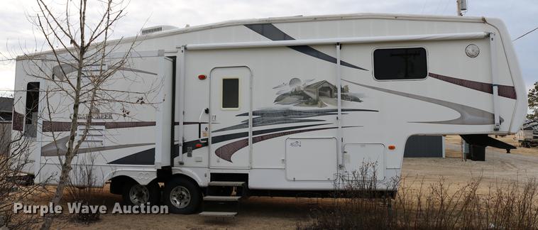 image for item DC3542 2006 Forest River Cedar Creek camper