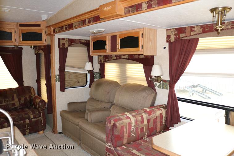 image for item DC3542 2006 Forest River Cedar Creek camper