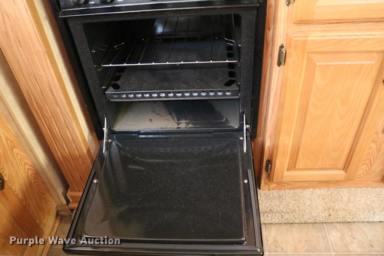 image for item DC3542 2006 Forest River Cedar Creek camper