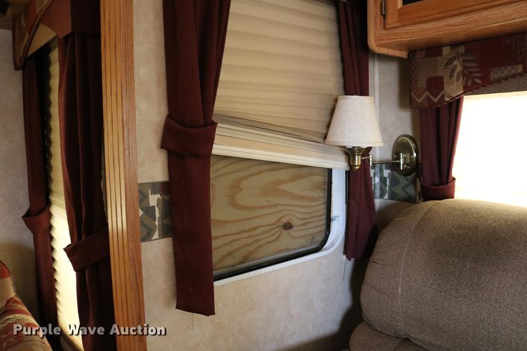 image for item DC3542 2006 Forest River Cedar Creek camper