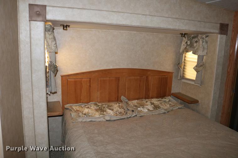 image for item DC3542 2006 Forest River Cedar Creek camper