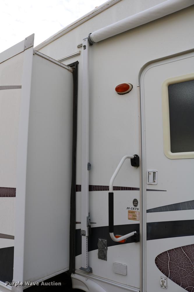 image for item DC3542 2006 Forest River Cedar Creek camper