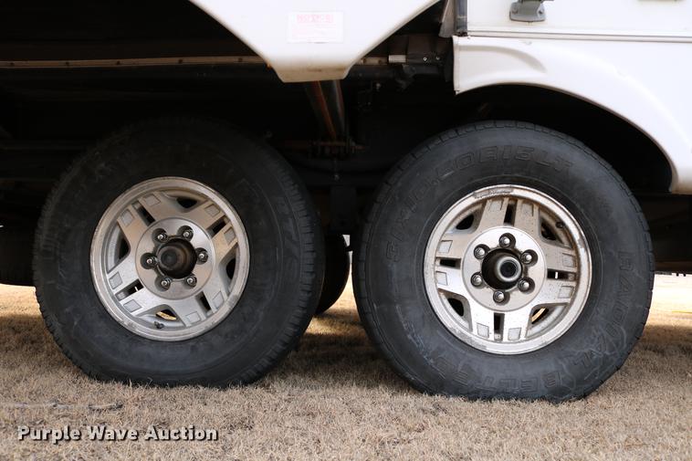 image for item DC3542 2006 Forest River Cedar Creek camper