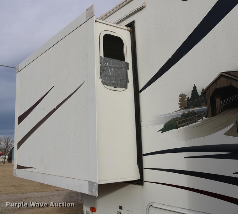 image for item DC3542 2006 Forest River Cedar Creek camper