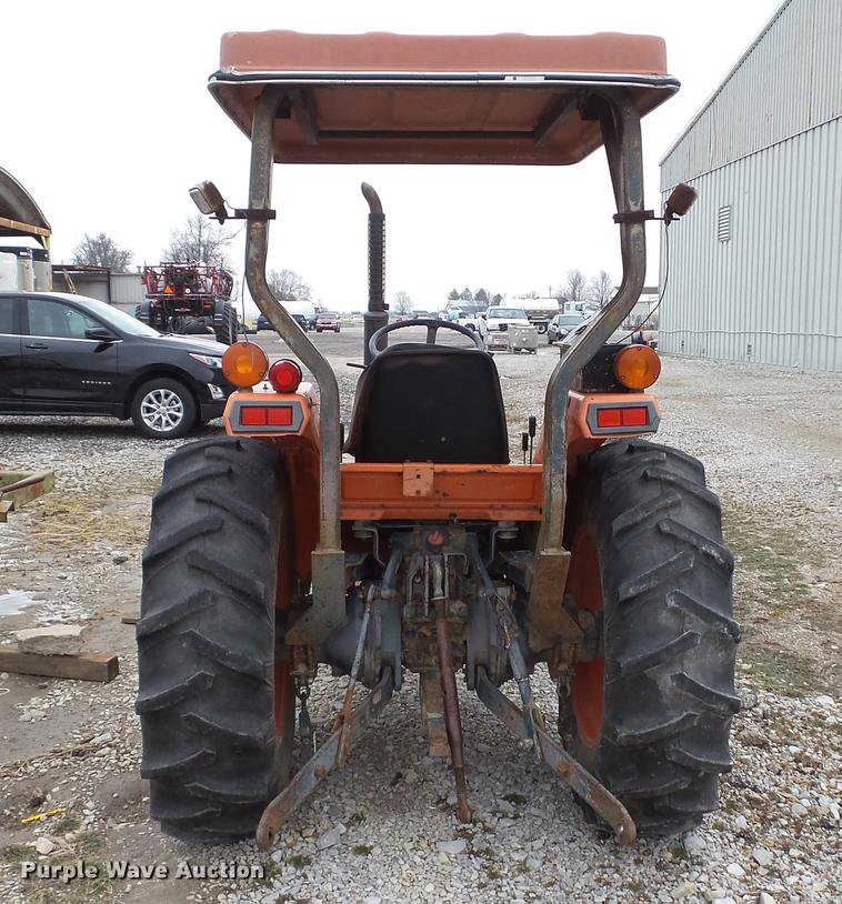 image for item DC5682 1990 Kubota L2850 4WD tractor
