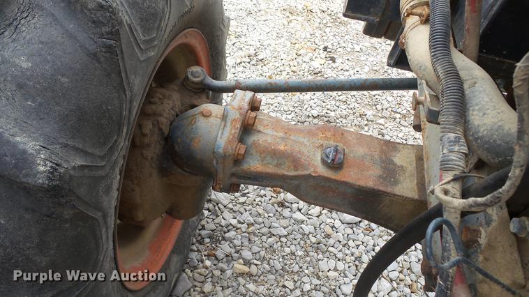 image for item DC5682 1990 Kubota L2850 4WD tractor