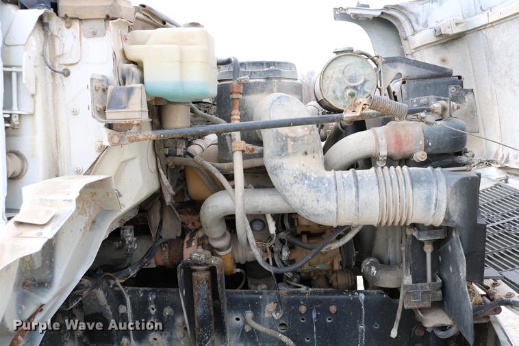 image for item DC7715 1995 GMC TopKick fuel truck