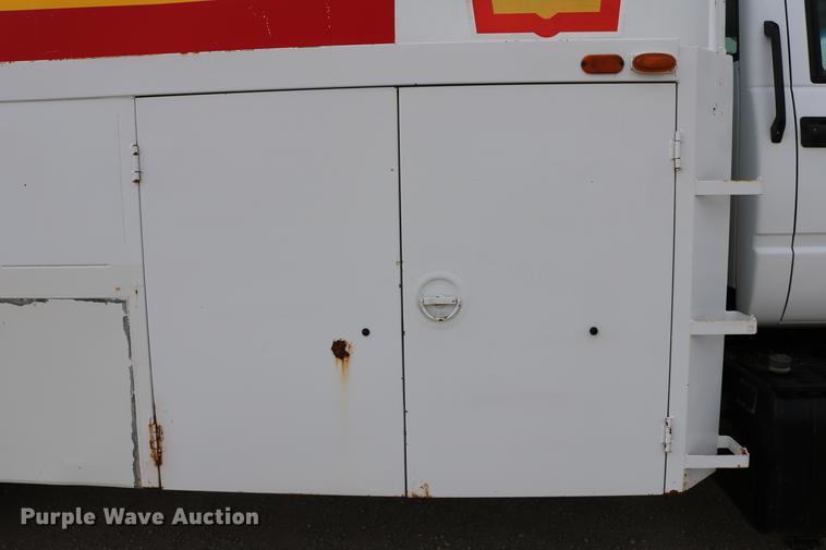 image for item DC7715 1995 GMC TopKick fuel truck