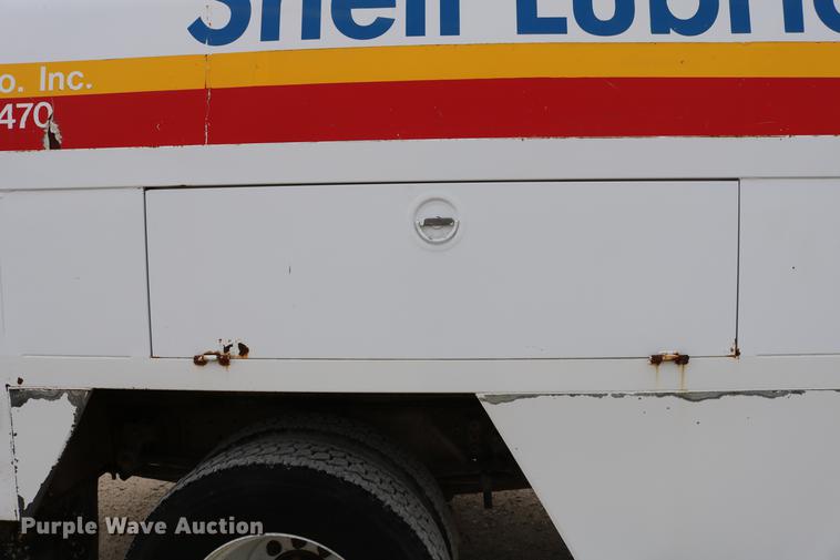 image for item DC7715 1995 GMC TopKick fuel truck