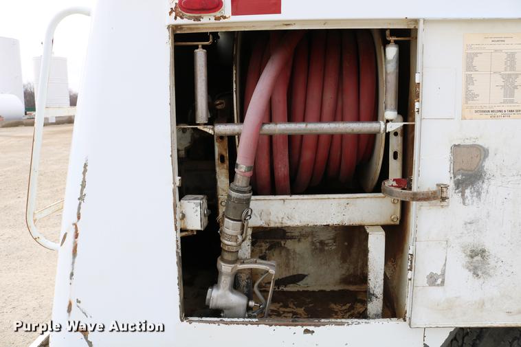 image for item DC7715 1995 GMC TopKick fuel truck