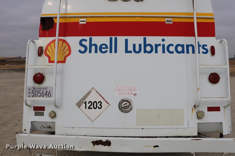 image for item DC7715 1995 GMC TopKick fuel truck