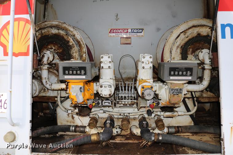 image for item DC7715 1995 GMC TopKick fuel truck