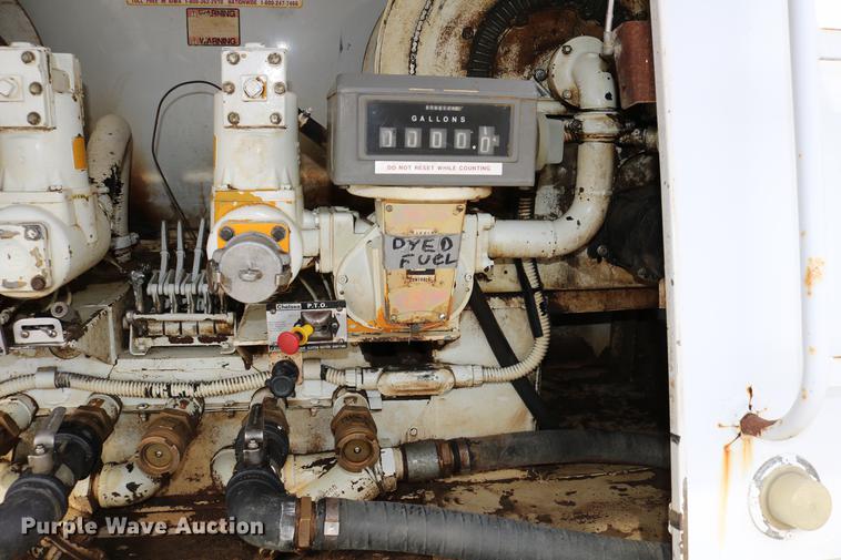 image for item DC7715 1995 GMC TopKick fuel truck