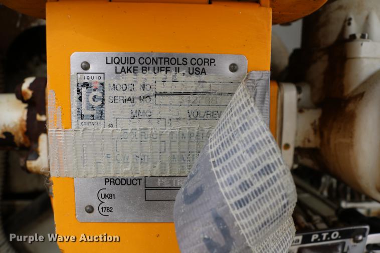 image for item DC7715 1995 GMC TopKick fuel truck