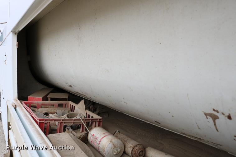 image for item DC7715 1995 GMC TopKick fuel truck