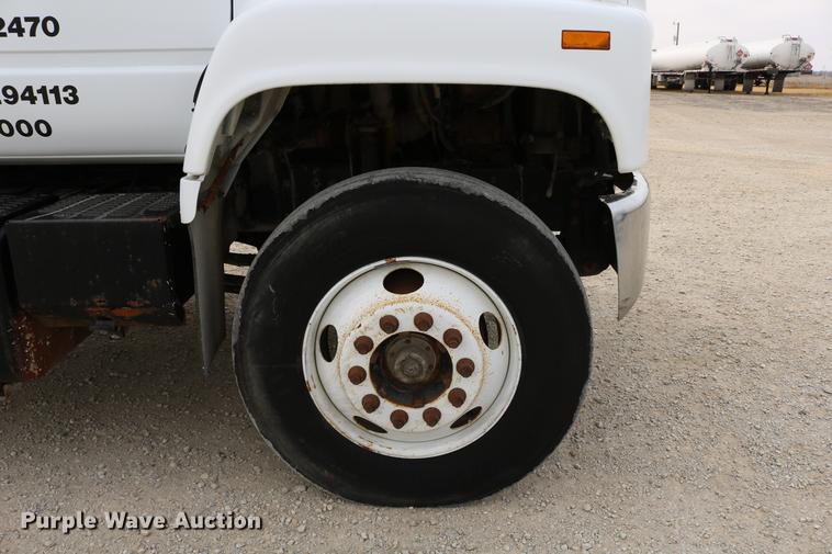 image for item DC7715 1995 GMC TopKick fuel truck