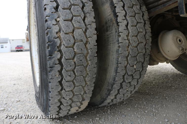 image for item DC7715 1995 GMC TopKick fuel truck