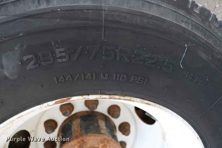 image for item DC7715 1995 GMC TopKick fuel truck