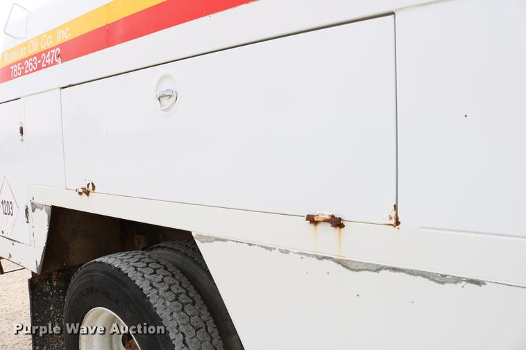 image for item DC7715 1995 GMC TopKick fuel truck