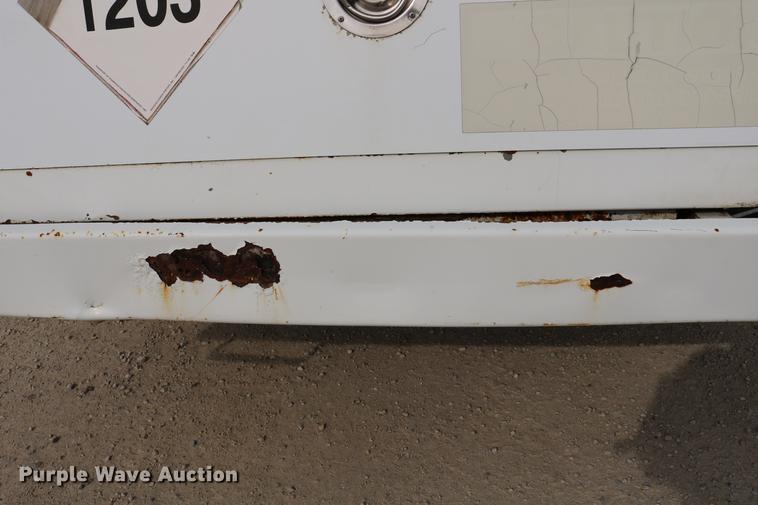 image for item DC7715 1995 GMC TopKick fuel truck