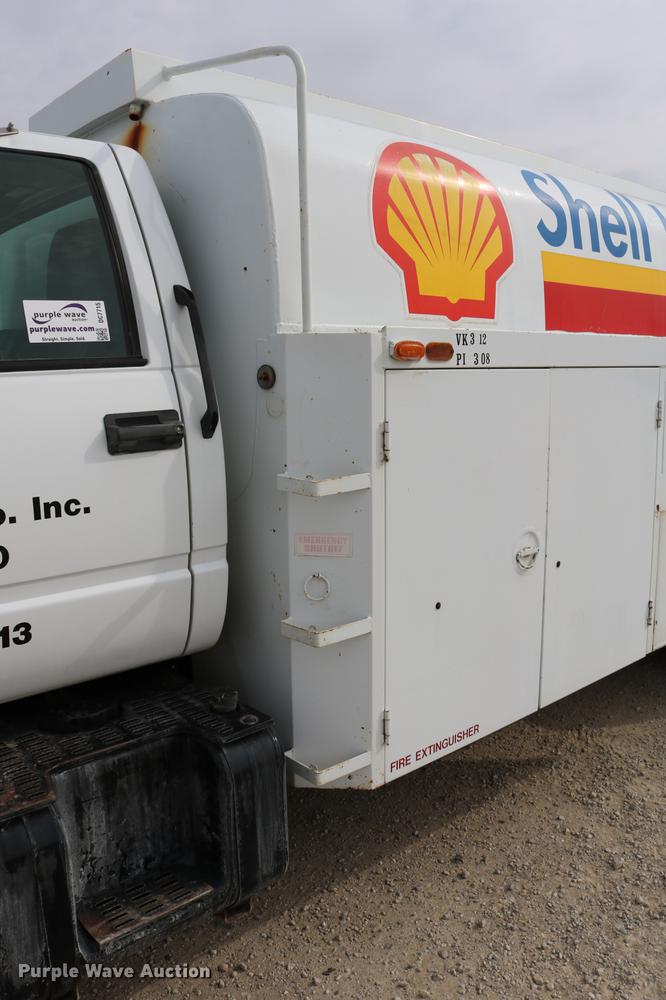 image for item DC7715 1995 GMC TopKick fuel truck