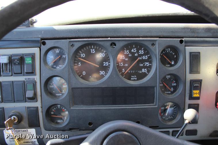 image for item DC7740 2000 Freightliner FL70 bucket truck