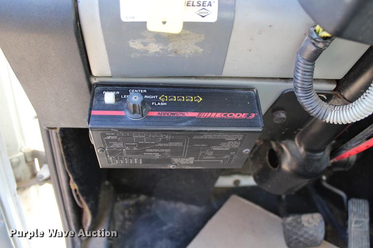 image for item DC7740 2000 Freightliner FL70 bucket truck