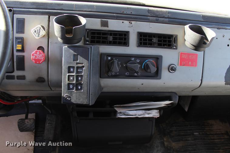 image for item DC7740 2000 Freightliner FL70 bucket truck