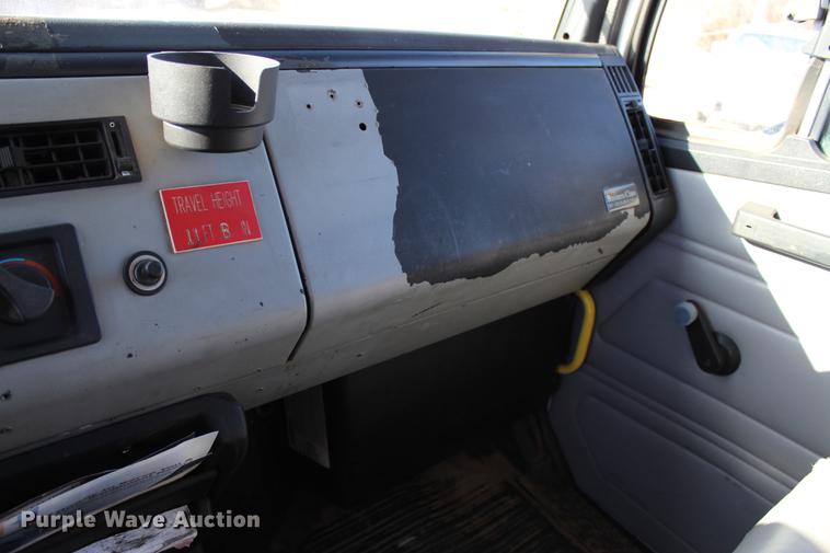 image for item DC7740 2000 Freightliner FL70 bucket truck