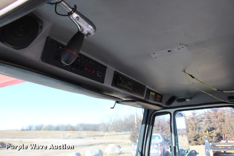 image for item DC7740 2000 Freightliner FL70 bucket truck