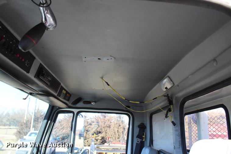 image for item DC7740 2000 Freightliner FL70 bucket truck