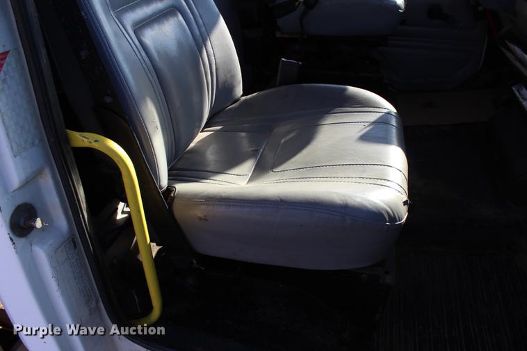 image for item DC7740 2000 Freightliner FL70 bucket truck