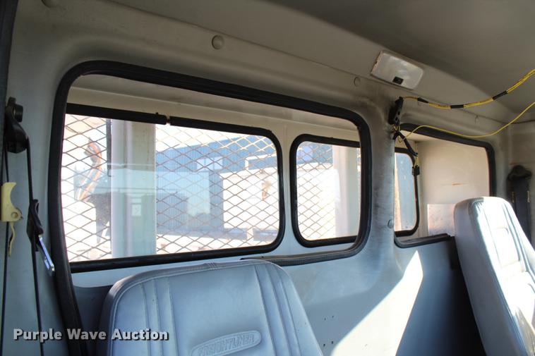 image for item DC7740 2000 Freightliner FL70 bucket truck