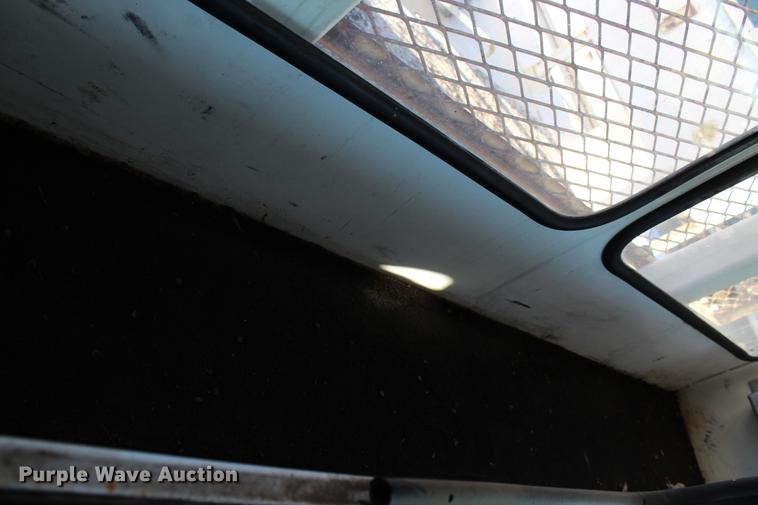 image for item DC7740 2000 Freightliner FL70 bucket truck