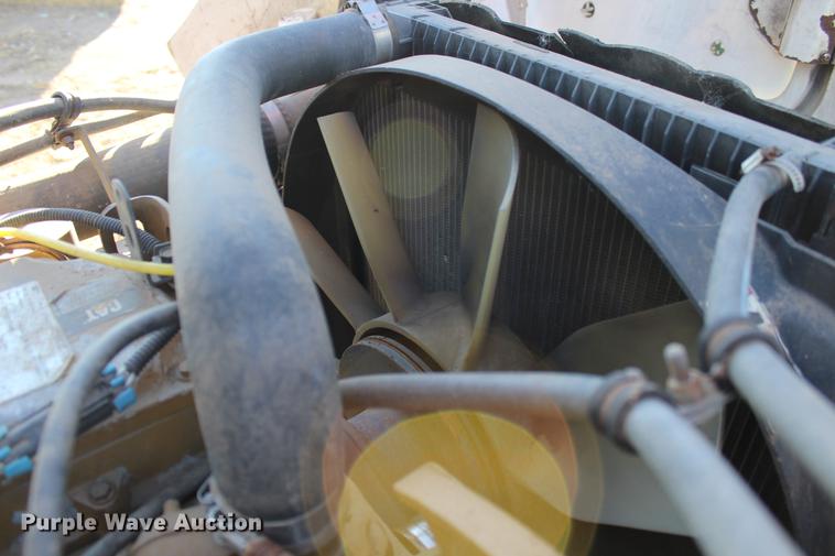 image for item DC7740 2000 Freightliner FL70 bucket truck