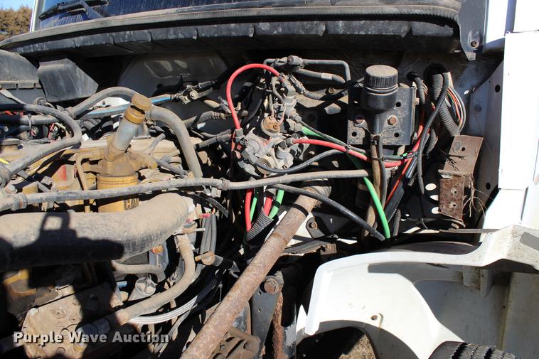 image for item DC7740 2000 Freightliner FL70 bucket truck