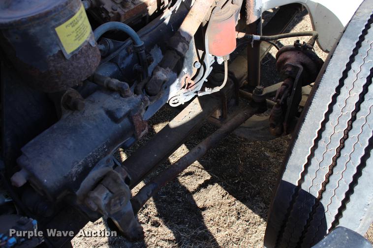 image for item DC7740 2000 Freightliner FL70 bucket truck