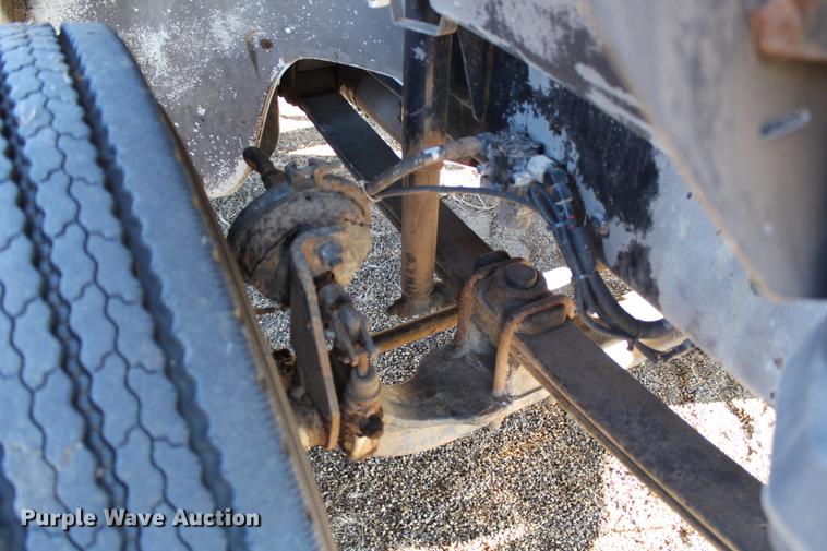 image for item DC7740 2000 Freightliner FL70 bucket truck