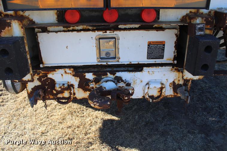 image for item DC7740 2000 Freightliner FL70 bucket truck