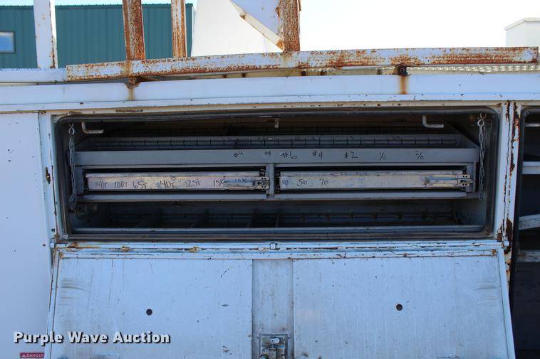 image for item DC7740 2000 Freightliner FL70 bucket truck