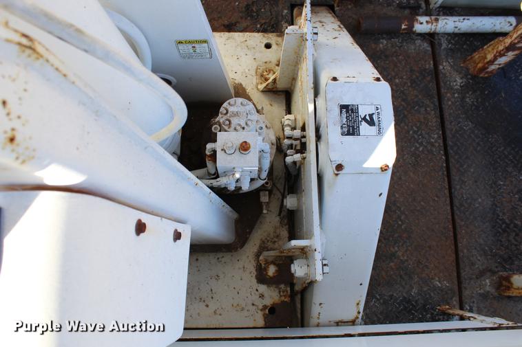 image for item DC7740 2000 Freightliner FL70 bucket truck