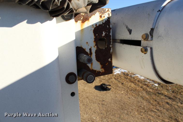 image for item DC7740 2000 Freightliner FL70 bucket truck