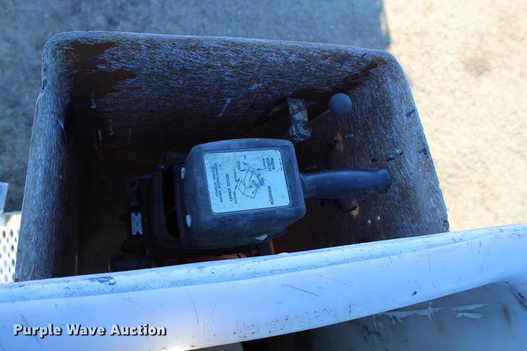 image for item DC7740 2000 Freightliner FL70 bucket truck