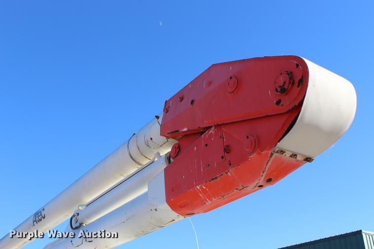 image for item DC7740 2000 Freightliner FL70 bucket truck