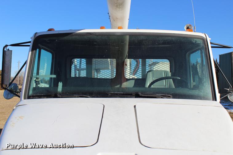 image for item DC7740 2000 Freightliner FL70 bucket truck