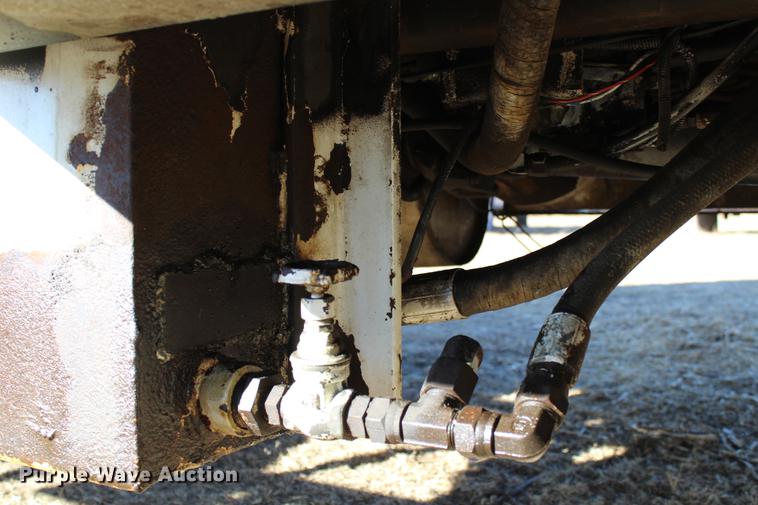 image for item DC7740 2000 Freightliner FL70 bucket truck