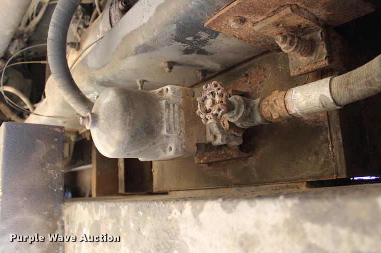 image for item DC7740 2000 Freightliner FL70 bucket truck