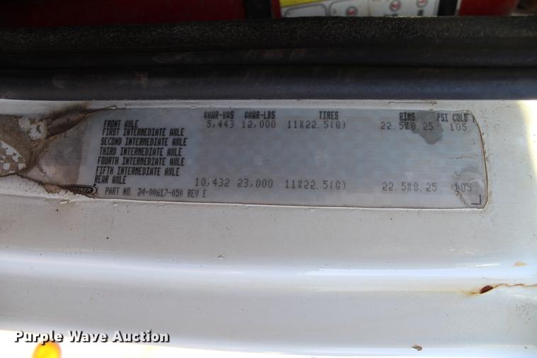 image for item DC7740 2000 Freightliner FL70 bucket truck